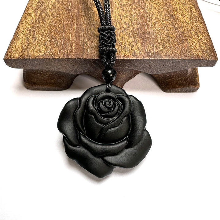 Collier avec pendentif de purification en obsidienne noire et Buddha Stones