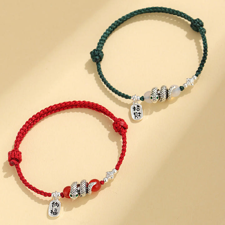 Bracelet porte-bonheur en fil rouge avec Buddha Stones et caractère Fu Année du serpent