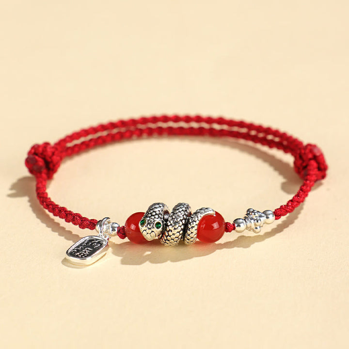 Bracelet porte-bonheur en fil rouge avec Buddha Stones et caractère Fu Année du serpent