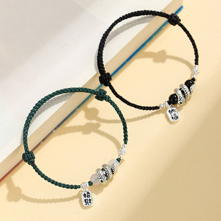 Bracelet porte-bonheur en fil rouge avec Buddha Stones et caractère Fu Année du serpent