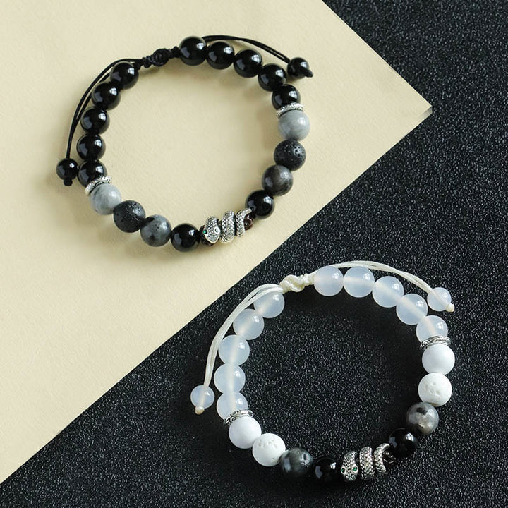 Bracelet de protection Année du serpent en Buddha Stones, onyx noir, pierre noire scintillante, agate blanche et turquoise blanche