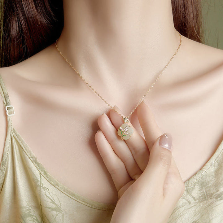 Buddha Stones en jade Hetian avec papillon et magnolia - image 2