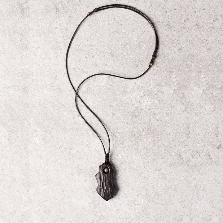 Collier pendentif en perles de cuivre de forme irrégulière en bois d'ébène et Buddha Stones