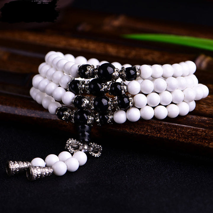 Bracelet Mala 108 perles en porcelaine blanche Buddha Stones Six mots vrais « Om Mani Padme Hum » Patience
