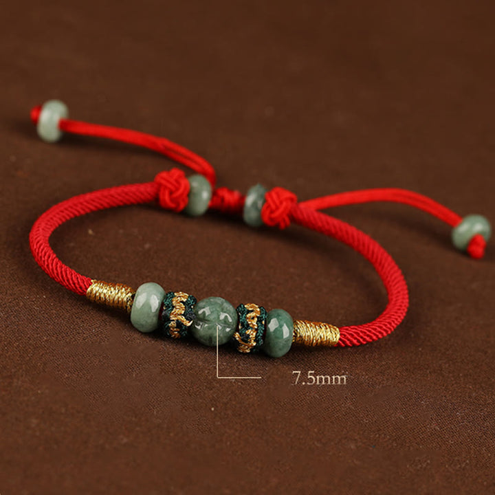 Bracelet en corde rouge avec perles de boulier en jade et Buddha Stones