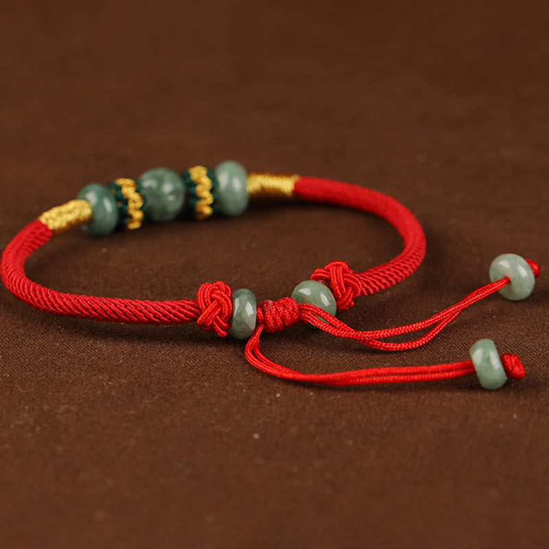 Bracelet en corde rouge avec perles de boulier en jade et Buddha Stones