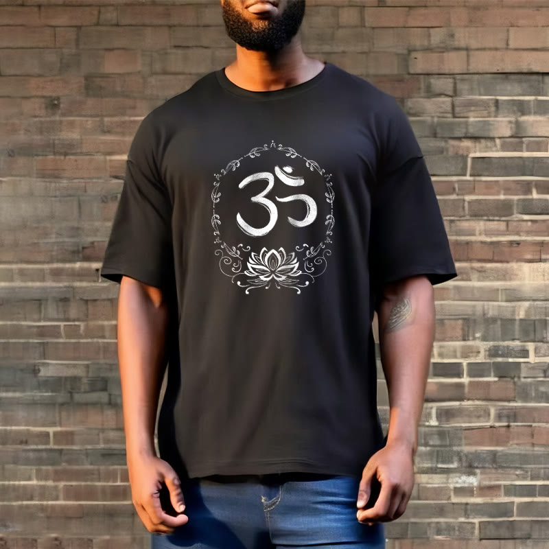 T-shirt en coton avec croquis de Buddha Stones OM Lotus - image 1