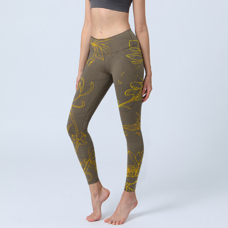 Leggings de sport à imprimé feuilles de lotus et fleurs de lotus marron jaunâtre Buddha Stones Pantalon de yoga pour femme - Verge d'or foncée - US18，UK/AU22，EU50 (4XL) - image 1