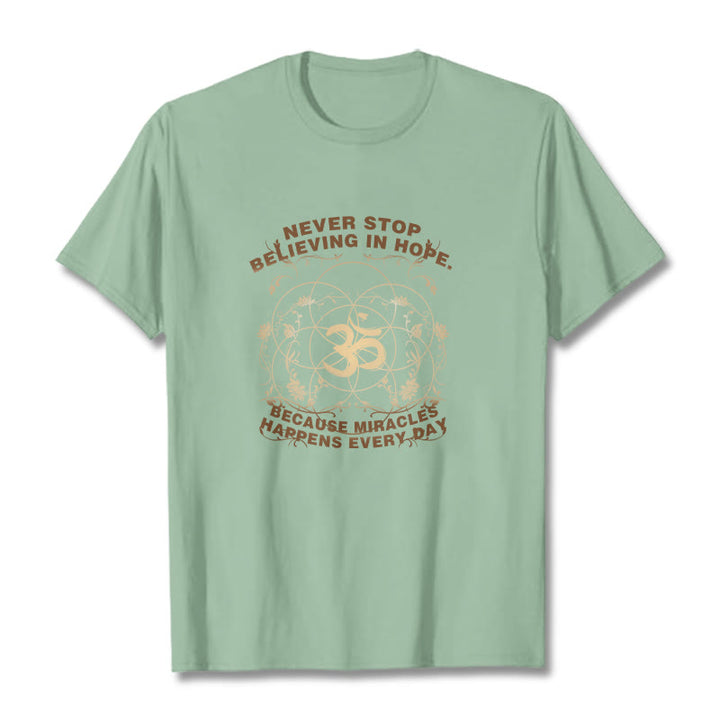 T-shirt en coton avec motif Buddha Stones Never Stop Believe In Hope Om Lotus