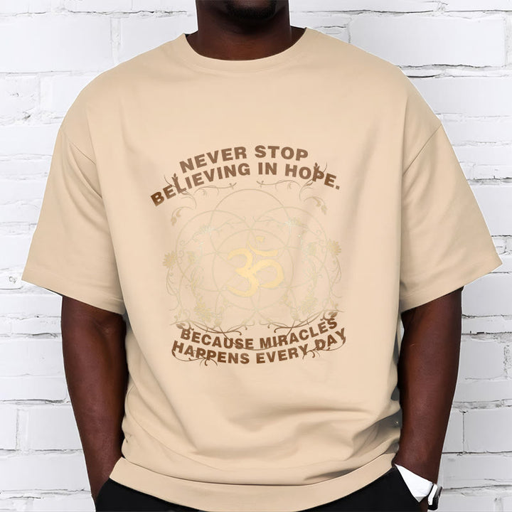 T-shirt en coton avec motif Buddha Stones Never Stop Believe In Hope Om Lotus