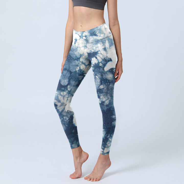 Leggings de sport à imprimé texturé aquarelle avec Buddha Stones et fleurs de lys bleus, pantalons de yoga pour femmes - Bleu acier - US18，UK/AU22，EU50 (4XL) - image 1