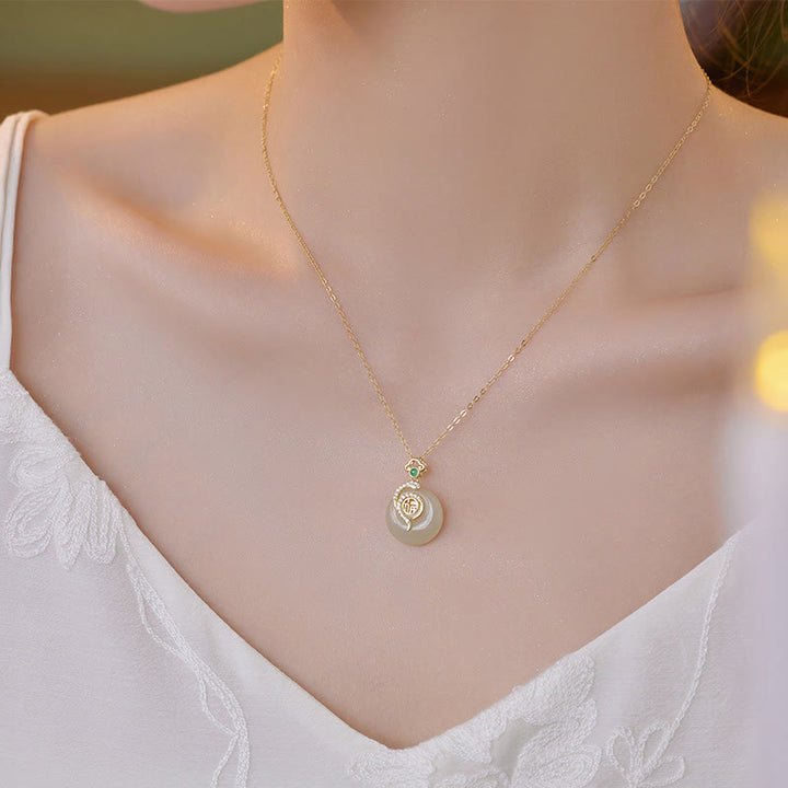 Buddha Stones Collier pendentif porte-bonheur en argent sterling 925 avec boucle de paix en jade Hetian et caractère Fu de l'année du serpent