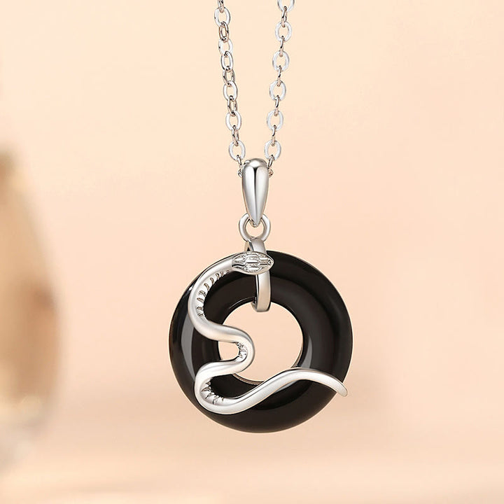 Buddha Stones pendentif porte-bonheur en argent sterling 925 avec onyx noir et calcédoine et boucle de paix Année du serpent