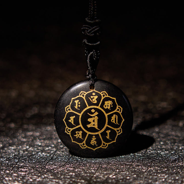 Collier pendentif en obsidienne noire avec Buddha Stones Om Mani Padme Hum et cristaux naturels divers