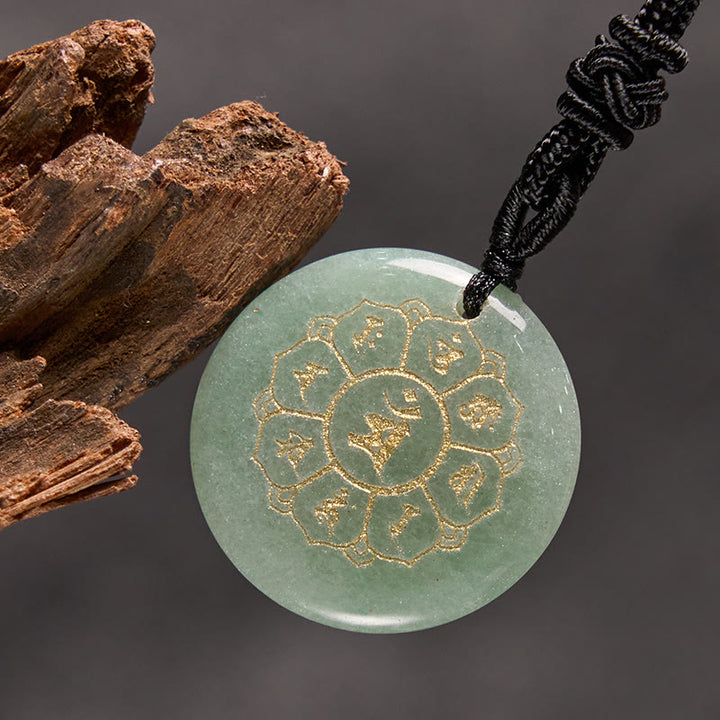 Collier pendentif en obsidienne noire avec Buddha Stones Om Mani Padme Hum et cristaux naturels divers