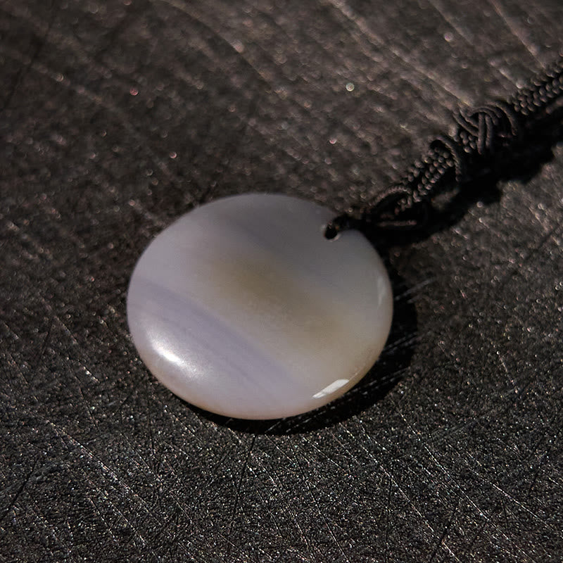 Collier pendentif en obsidienne noire avec Buddha Stones Vajra Dorje à motif sanskrit naturel et divers cristaux