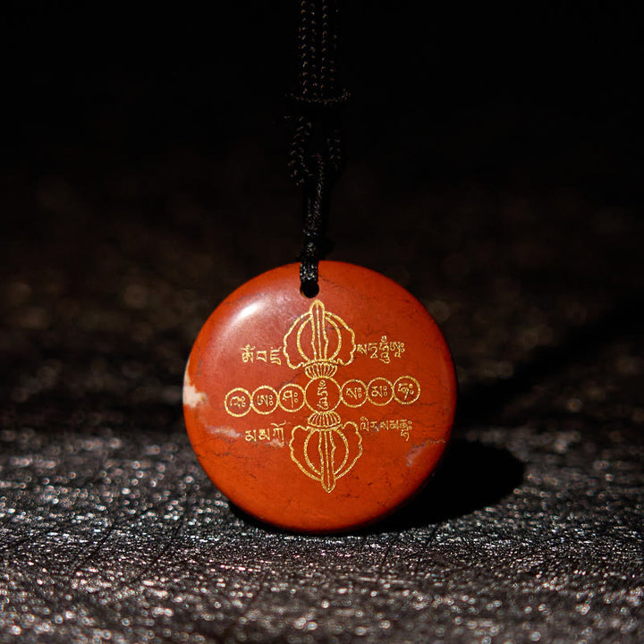 Collier pendentif en obsidienne noire avec Buddha Stones Vajra Dorje à motif sanskrit naturel et divers cristaux