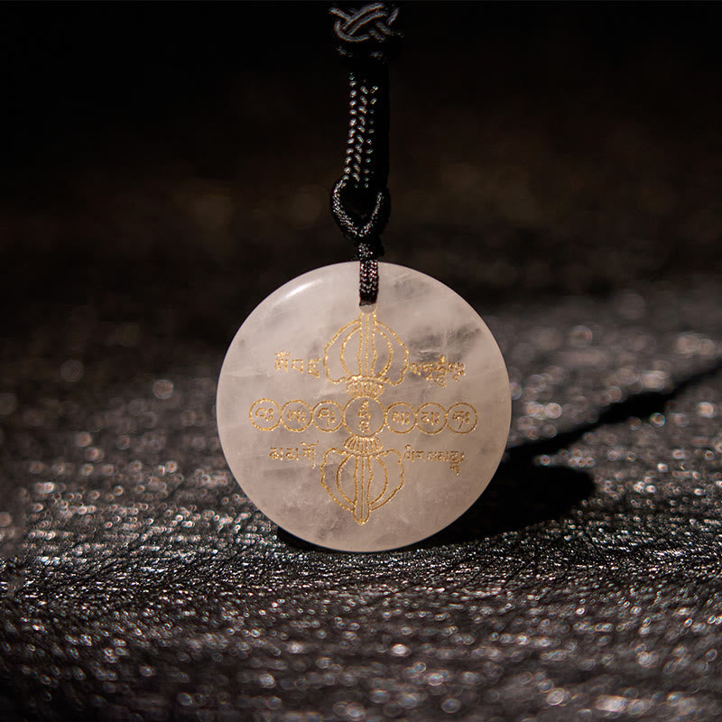 Collier pendentif en obsidienne noire avec Buddha Stones Vajra Dorje à motif sanskrit naturel et divers cristaux
