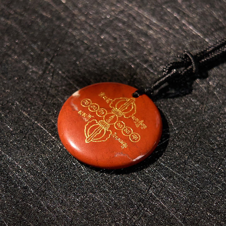 Collier pendentif en obsidienne noire avec Buddha Stones Vajra Dorje à motif sanskrit naturel et divers cristaux