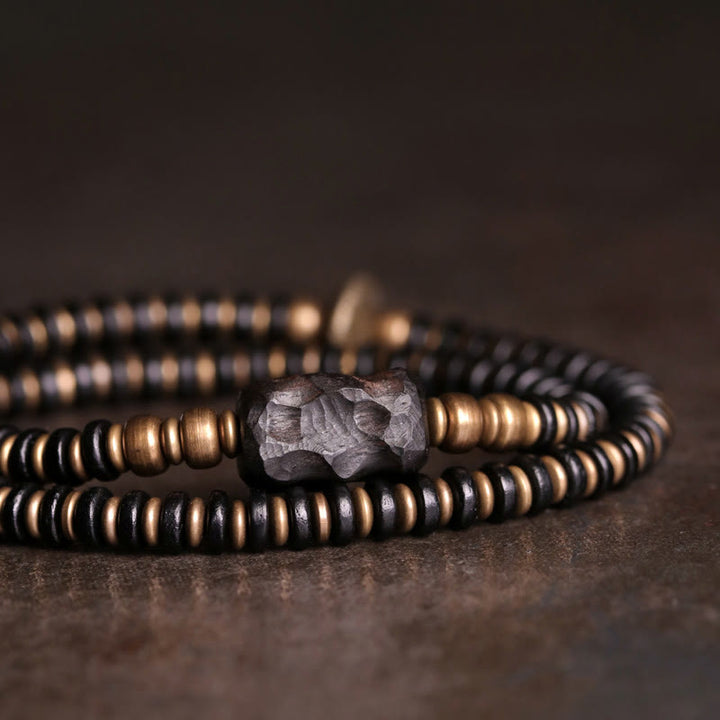 Bracelet double tour calme en cuivre et laiton Buddha Stones en bois d'ébène et bois de santal vert