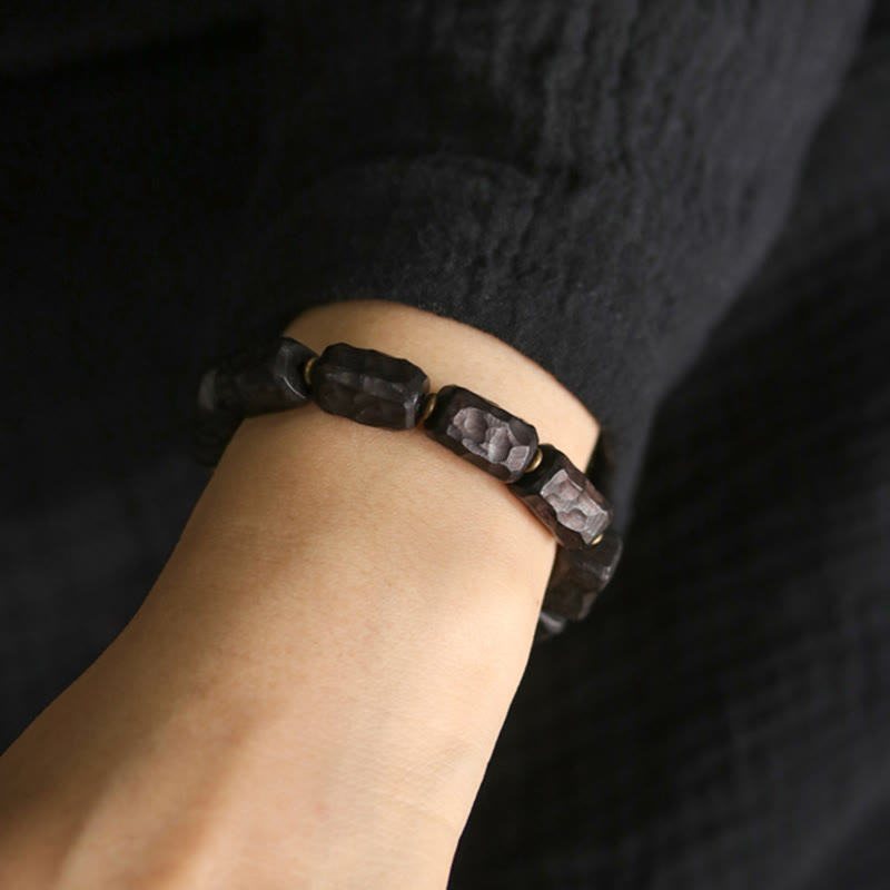 Bracelet de paix avec anneau circulaire en cuivre et laiton et Buddha Stones