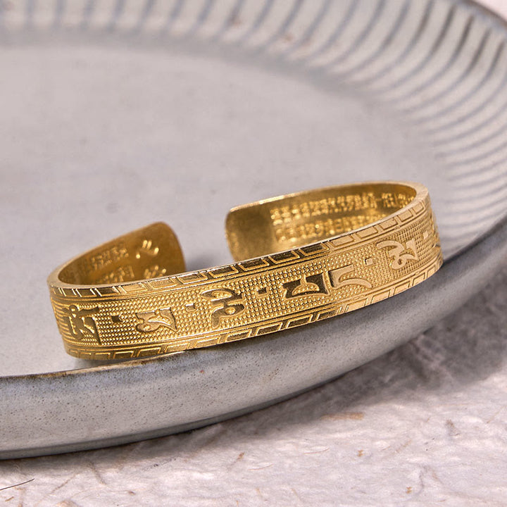 Bracelet de sagesse porte-bonheur en cuivre et Buddha Stones six mots véritables « om mani padme hum » et Sutra du cœur