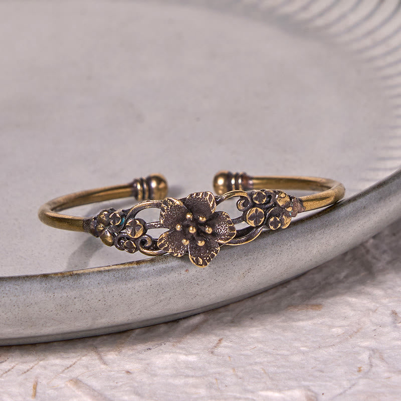 Bracelet manchette de guérison porte-bonheur en cuivre et laiton avec Buddha Stones et fleurs et feuilles