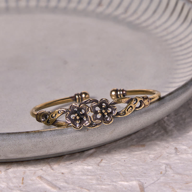 Bracelet manchette de guérison porte-bonheur en cuivre et laiton avec Buddha Stones et fleurs et feuilles