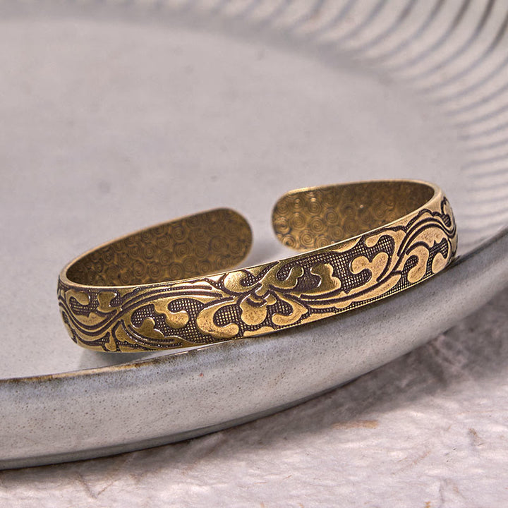 Bracelet manchette Buddha Stones Fleurs Cuivre Laiton Équilibre Soins personnels