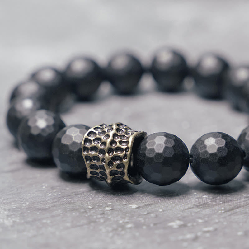 Bracelet de protection en cuivre et laiton avec onyx noir mat givré et Buddha Stones