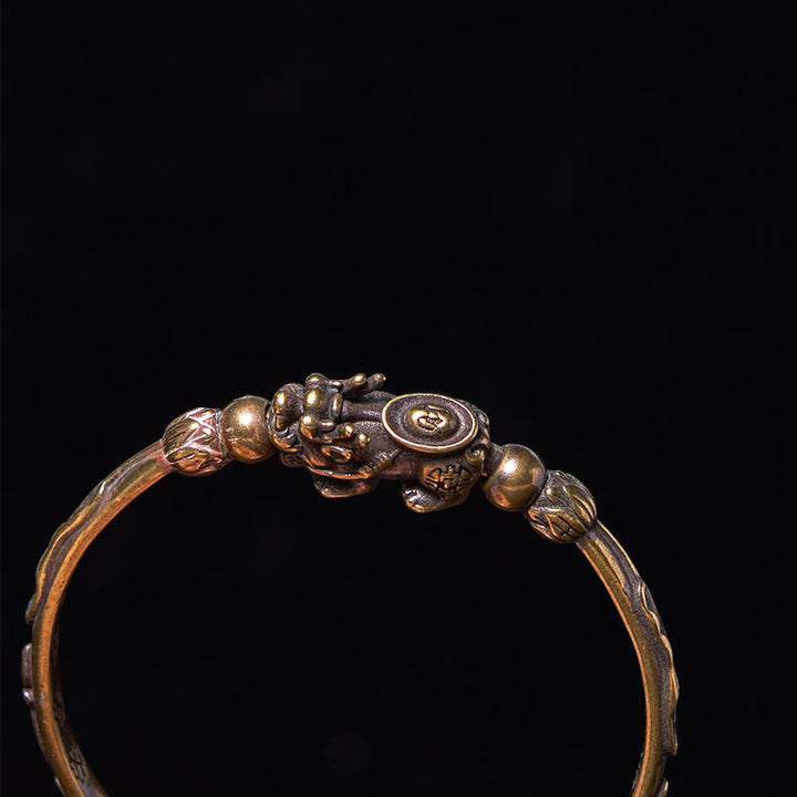 Buddha Stones Pi Xiu portant une pièce de monnaie en lingot de cuivre et de laiton, bracelet porte-bonheur et richesse