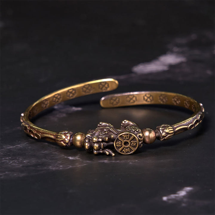 Buddha Stones Pi Xiu portant une pièce de monnaie en lingot de cuivre et de laiton, bracelet porte-bonheur et richesse