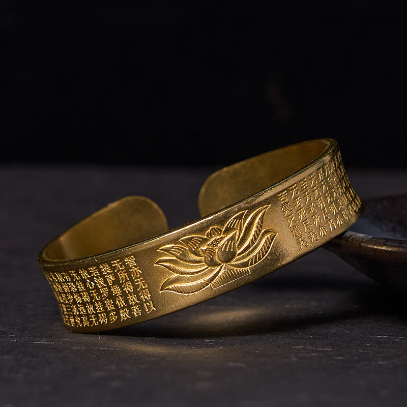 Bracelet manchette en cuivre et laiton avec Buddha Stones et Sutra du cœur et fleur de lotus