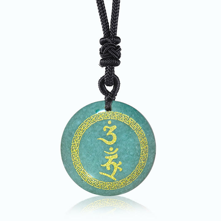 Collier pendentif en obsidienne noire avec Buddha Stones entourant le motif de croix gammée Vajra Protection Mantra Naturel Divers cristaux