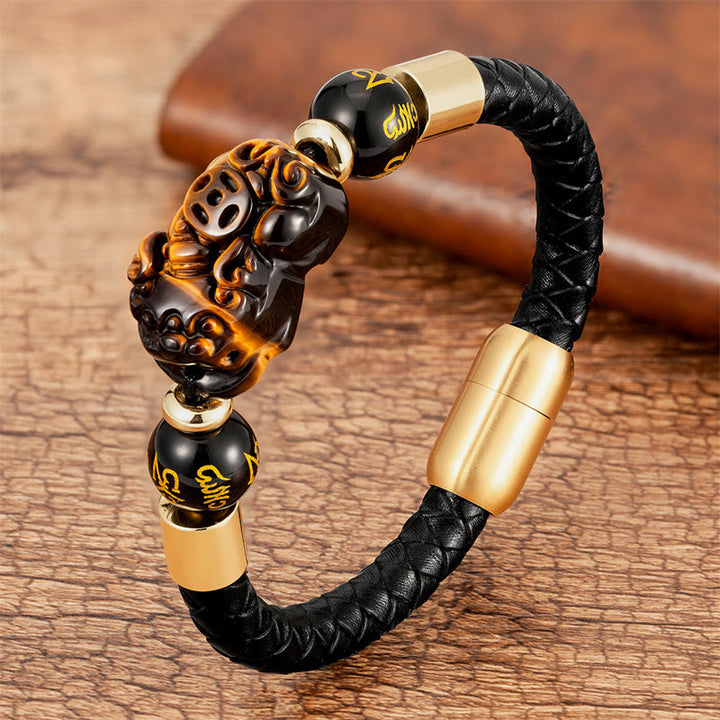 Bracelet en cuir avec Buddha Stones, œil de tigre, onyx noir, agate rouge, pièce de cuivre PiXiu, Om Mani Padme Hum - Œil de tigre - 18-22 cm - image 1