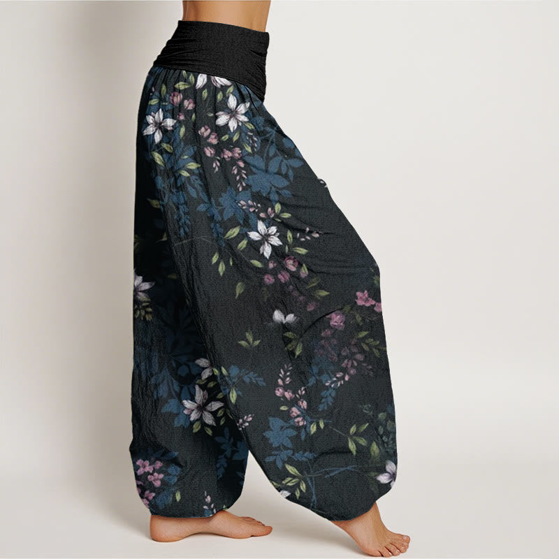 Pantalon Buddha Stones taille élastique pour femme avec petites fleurs blanches et feuilles vertes - image 3
