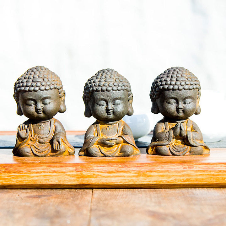 Buddha Stones Petit Bouddha Méditant Poudre de Fer Rouille Statue en Résine Moulée Décoration de la Maison - Ensemble de 3 pièces Bouddha - image 0
