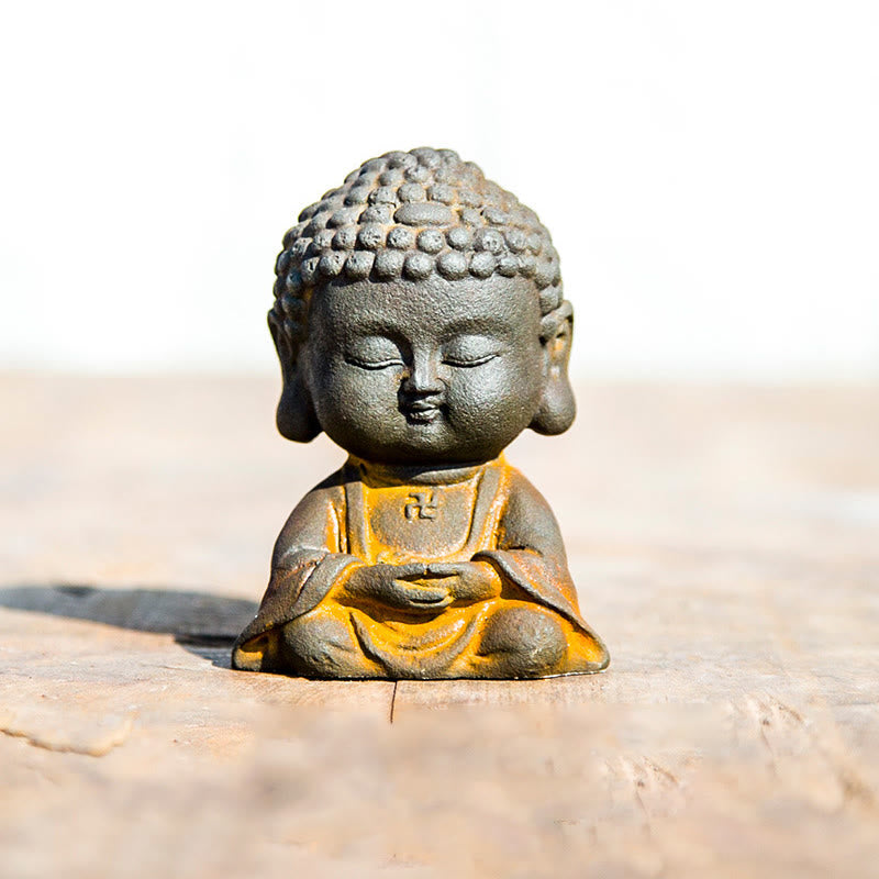 Buddha Stones Petit Bouddha Méditant Poudre de Fer Rouille Statue en Résine Moulée Décoration de la Maison