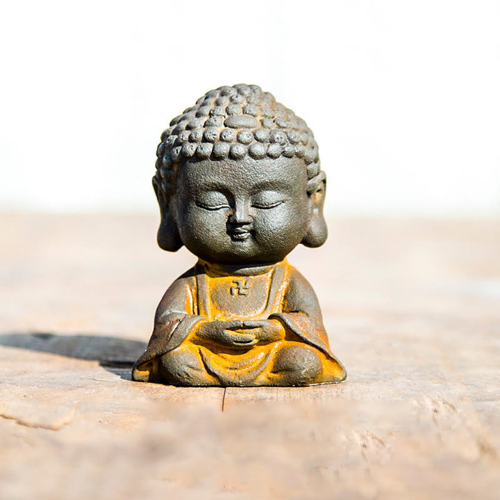 Buddha Stones Petit Bouddha Méditant Poudre de Fer Rouille Statue en Résine Moulée Décoration de la Maison