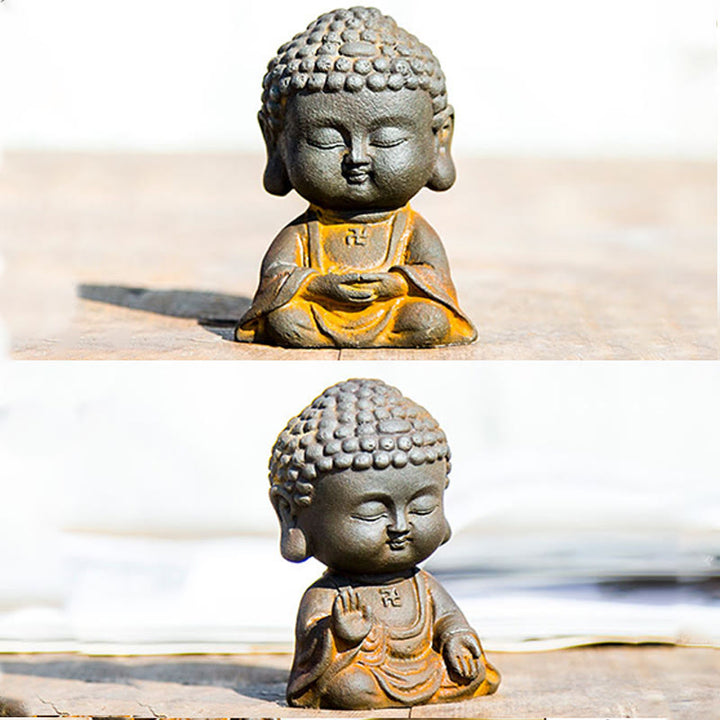 Buddha Stones Petit Bouddha Méditant Poudre de Fer Rouille Statue en Résine Moulée Décoration de la Maison