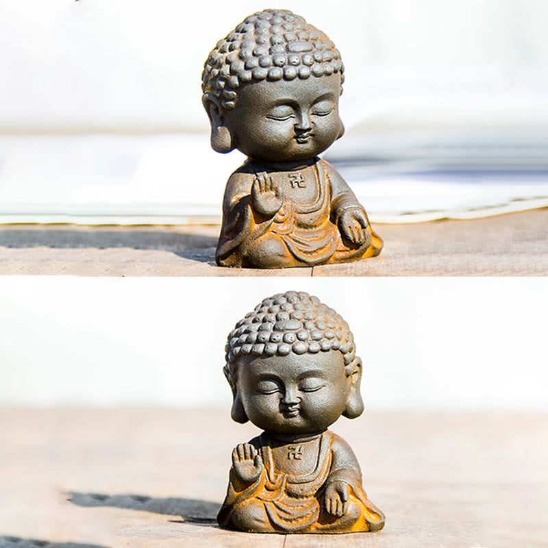 Buddha Stones Petit Bouddha Méditant Poudre de Fer Rouille Statue en Résine Moulée Décoration de la Maison