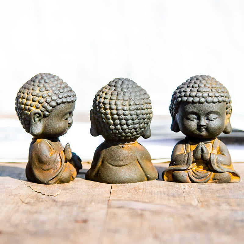 Buddha Stones Petit Bouddha Méditant Poudre de Fer Rouille Statue en Résine Moulée Décoration de la Maison