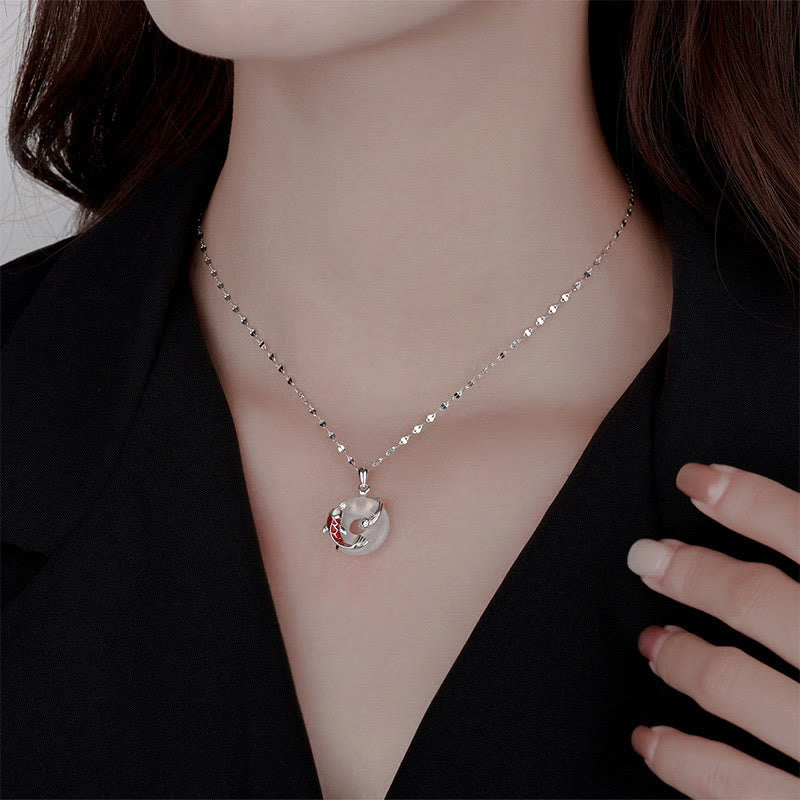 Collier pendentif positif en argent sterling 999 avec boucle de paix en calcédoine et pierres de Buddha Stones Koi Fish Année du serpent
