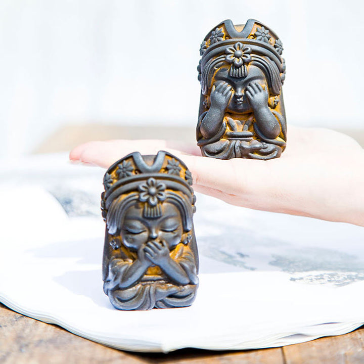 Statue de Buddha Stones faite à la main en poudre de fer Zakiram en résine coulée rouillée Décoration de la maison zen