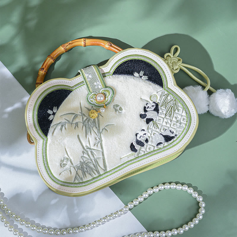 Sac à main en bandoulière avec pompon et nœud chinois en perles et broderie en bambou et Buddha Stones