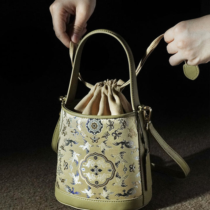 Sac à bandoulière rétro en brocart avec grue et cerf de Buddha Stones
