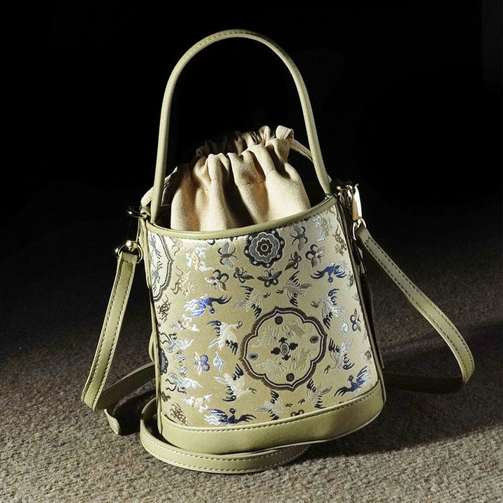 Sac à bandoulière rétro en brocart avec grue et cerf de Buddha Stones
