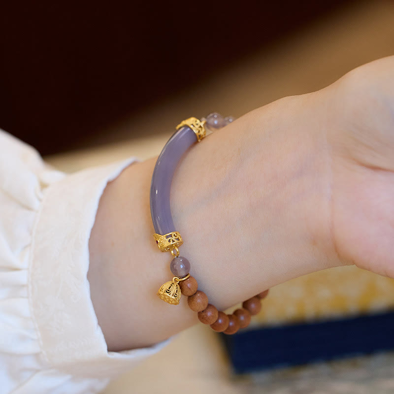Bracelet manchette demi-jonc en agate grise et calcédoine avec Buddha Stones