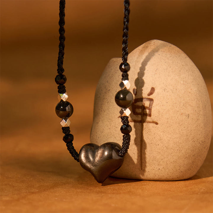 Collier avec pendentif en obsidienne naturelle argentée et brillante en forme de cœur avec Buddha Stones