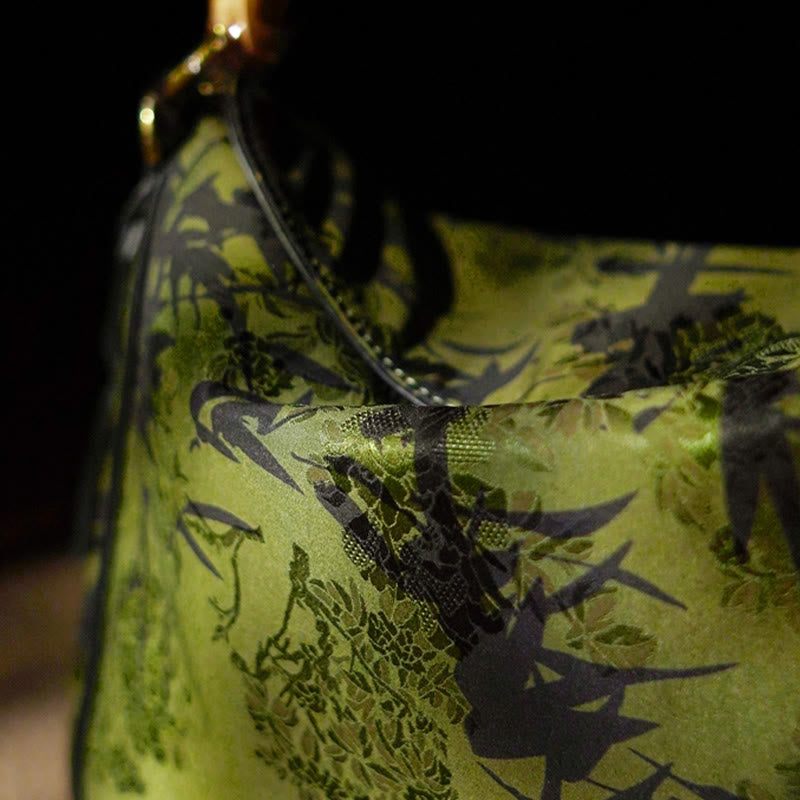 Sac à bandoulière en soie Xiangyunsha avec poignée en bambou luxuriant et Buddha Stones